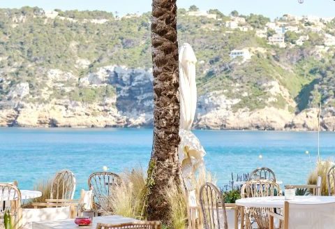 GRI2107 – Bar Brasserie – SAINT LAURENT DU VAR