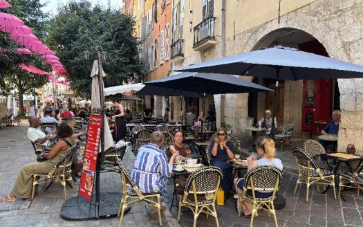 GRI2117 – Coffe Shop Glacier Creperie Salon de Thé Saladerie – GRASSE