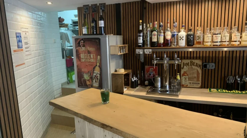 Brasserie à vendre – Callian – 40 m² – 90 000 € FAI — photo 3