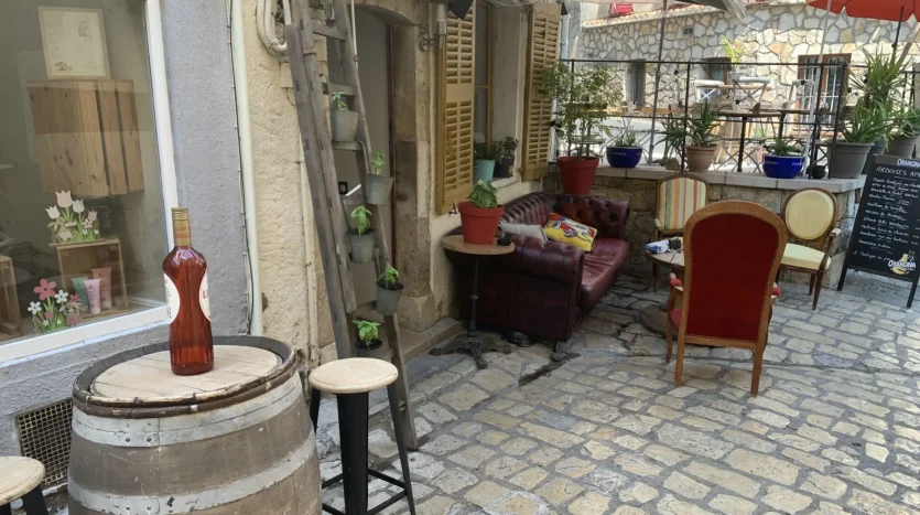 Brasserie à vendre – Callian – 40 m² – 90 000 € FAI — photo 4