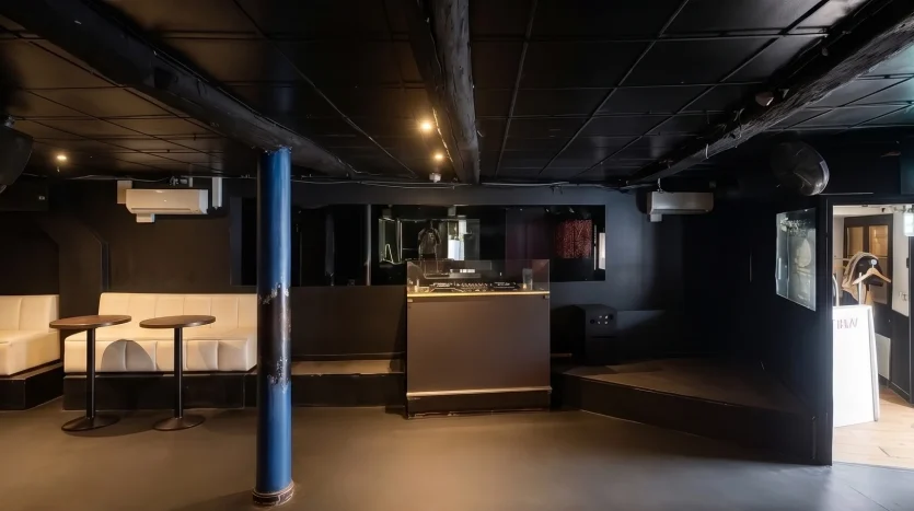 Local commercial à louer – Nice – 115 m² – 5 000 €/mois — photo 9