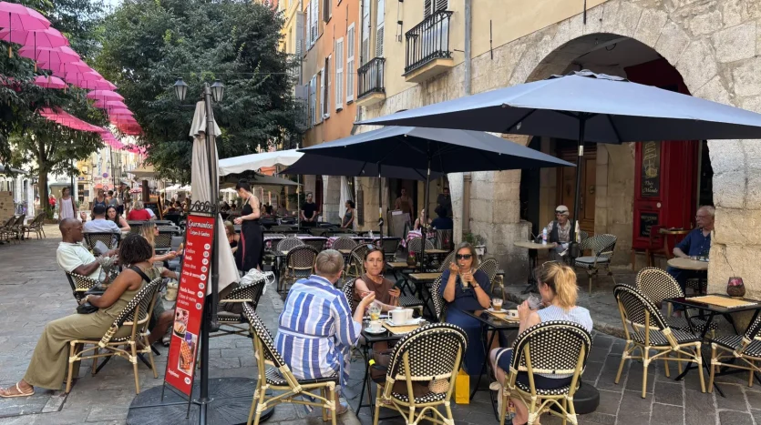 Snack / fast-food à vendre – Grasse – 40 m² – 165 000 € FAI — photo 1