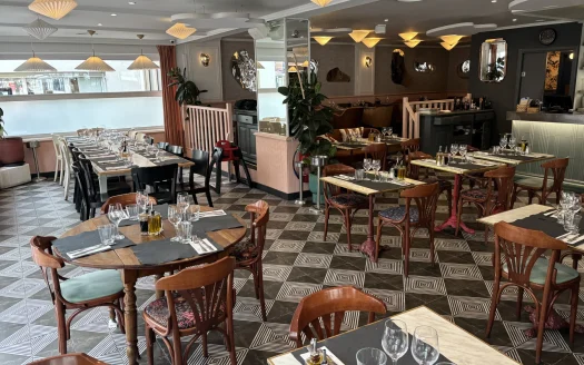 Brasserie à vendre – Nice – 220 m² – 648 000 € FAI